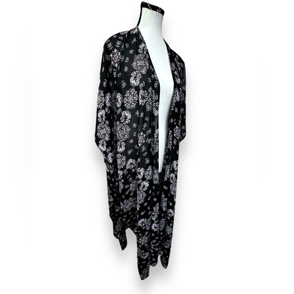 Women’s torrid 1 2 Black Mandala Print Chiffon Kimono Duster 14 16 18 20 1X 2X - Picture 7 of 14